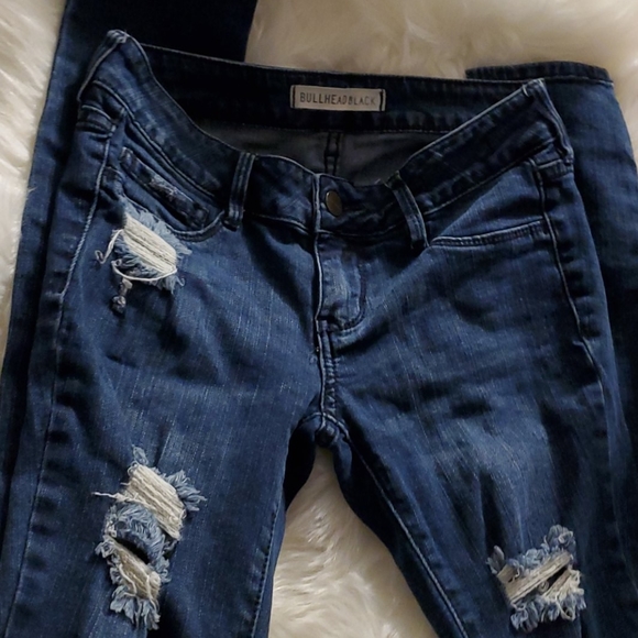 Bullhead Black size 1 dark wash distressed jeans - Picture 1 of 8